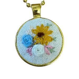 Yellow Daisy & Roses in Gold tone Bezel Charm Necklace 25mm